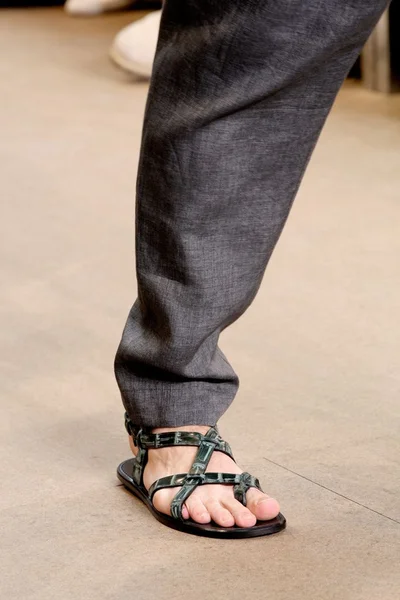 Look 44